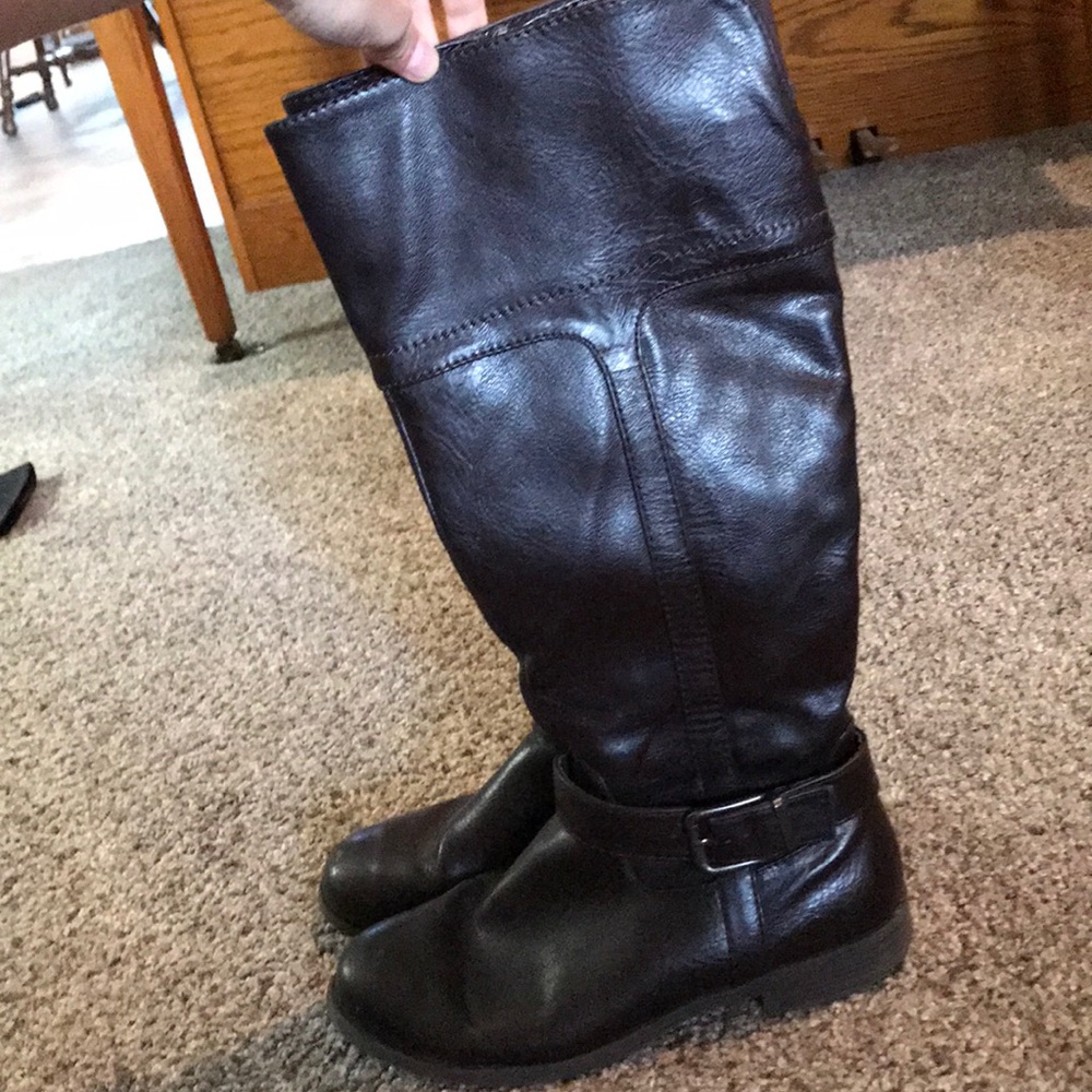 Dark brown boots
